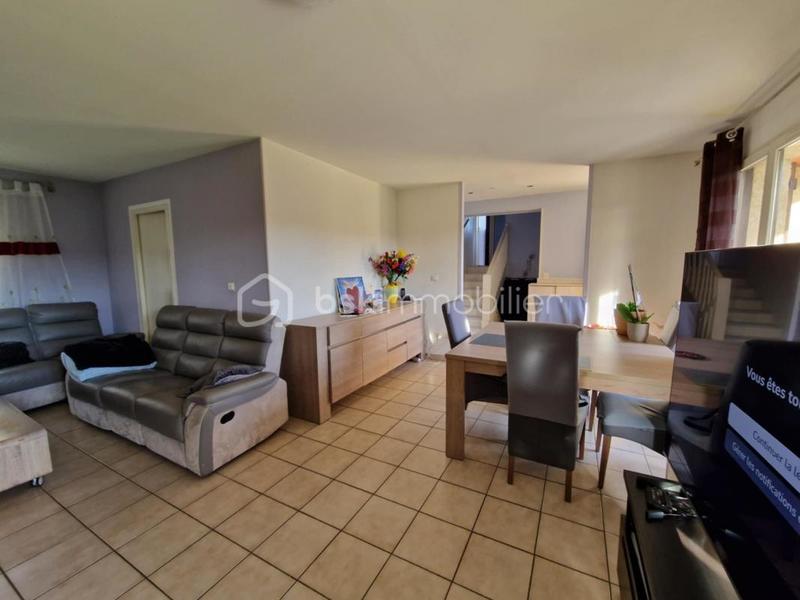 Maison - 95 m² - 5 pièces