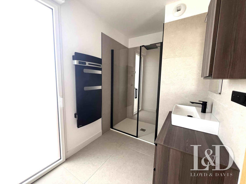 Appartement - 97 m² - 4 pièces