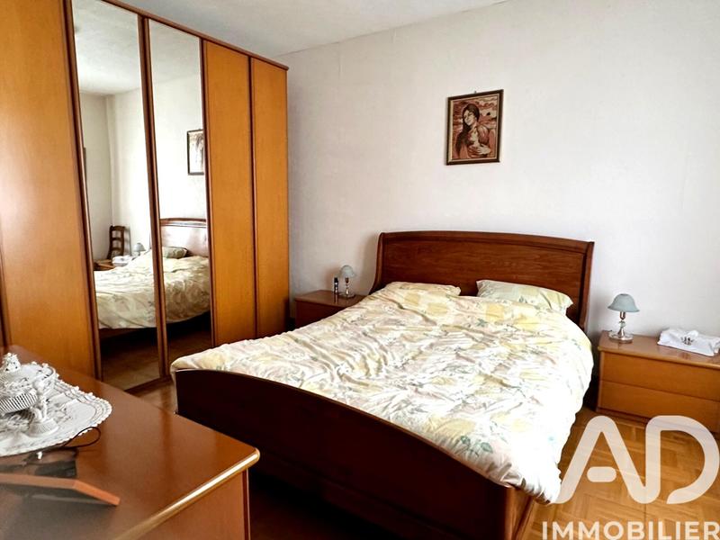 Maison - 142 m² - 6 pièces