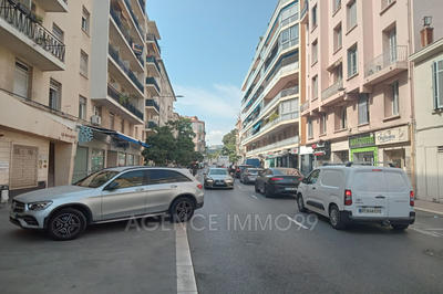 Parking / Garage - 13 m²