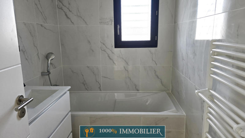 Maison - 105 m² - 6 pièces