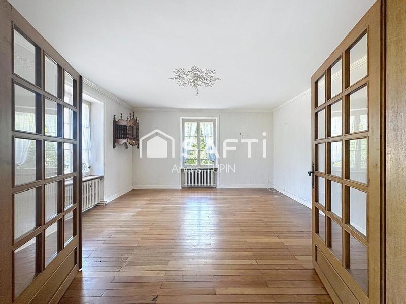 Maison - 180 m² - 9 pièces