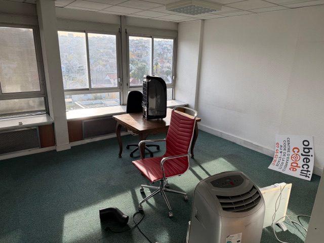 Bureau - 144 m²