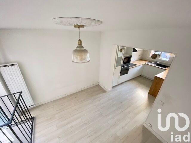 Maison - 93 m² - 5 pièces