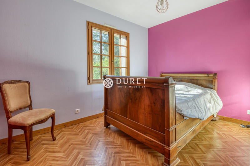 Maison traditionnelle - 197 m² - 8 pièces