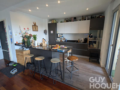 Appartement - 99 m² - 4 pièces