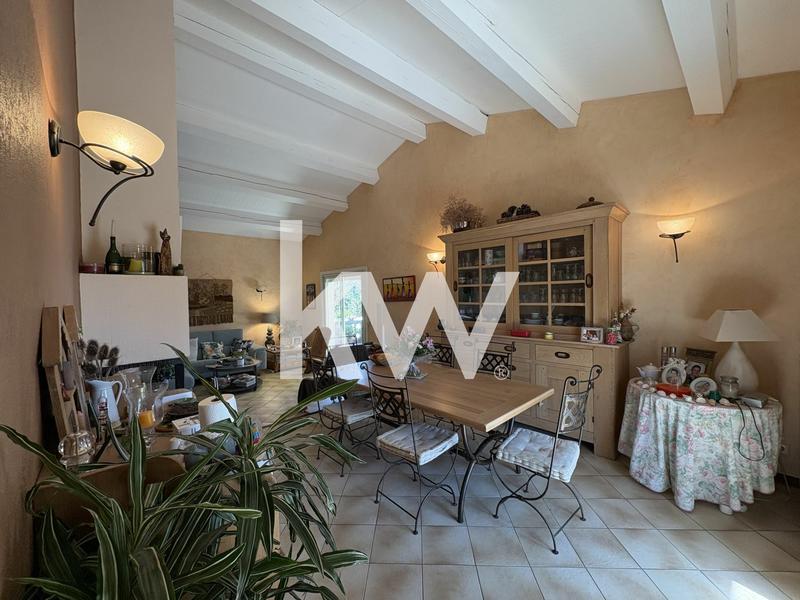 Maison - 147 m² - 7 pièces