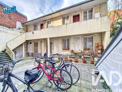 Maison - 64 m² - 4 pièces