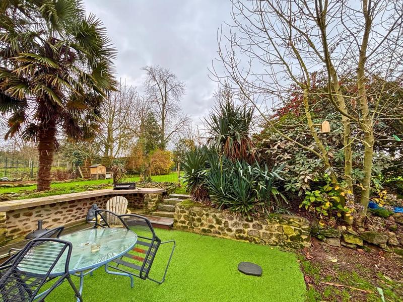 Maison - 140 m² - 5 pièces