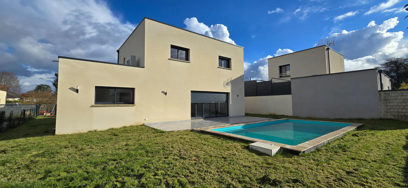 Maison - 155 m² - 6 pièces