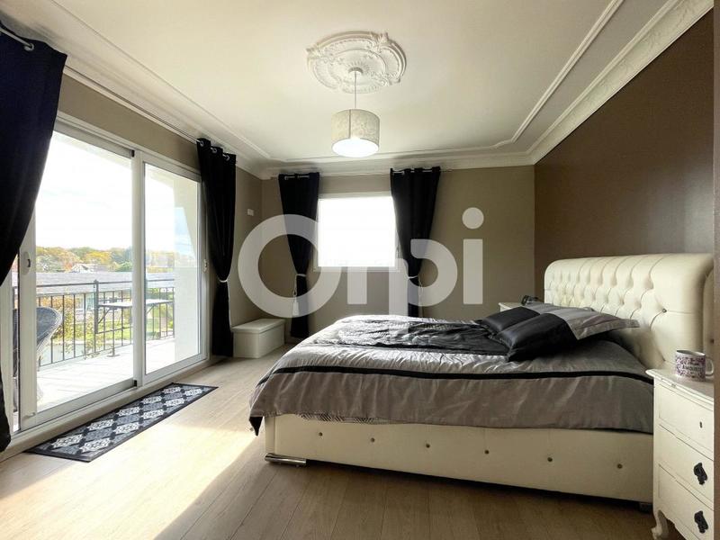 Maison - 265 m² - 7 pièces