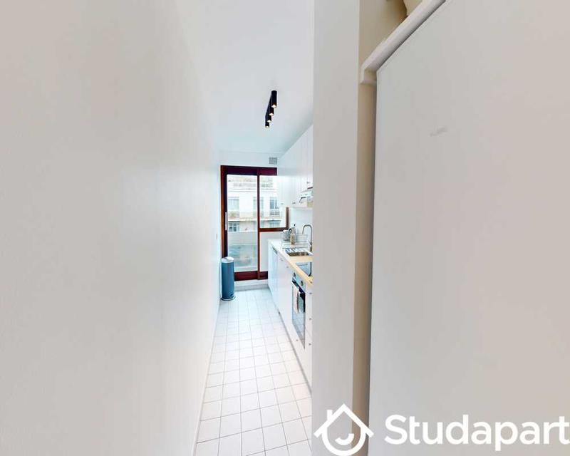 Chambre - 80 m² - 1 pièce