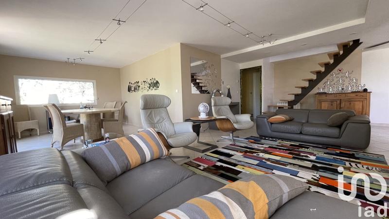 Maison - 154 m² - 8 pièces