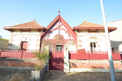 Maison - 99 m² - 6 pièces