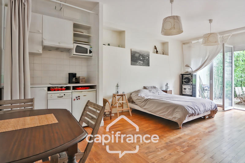 Maison - 262 m² - 10 pièces