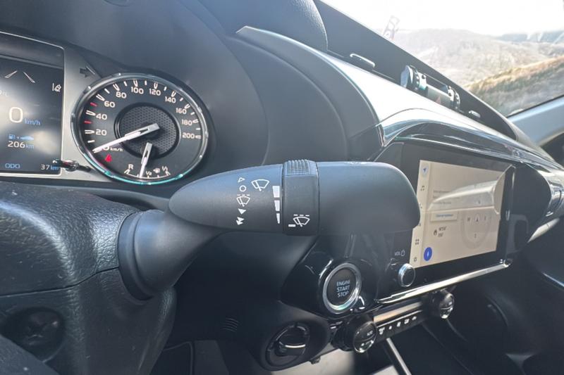 Toyota Hilux 2.8 D4-D 204 Bva Legende