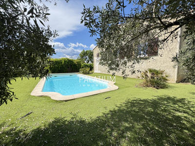 Maison - 102 m² - 4 pièces