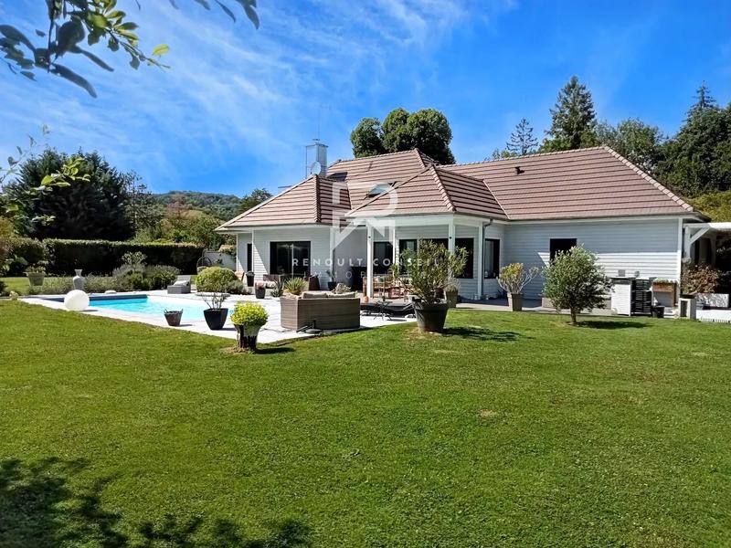 Maison - 169 m² - 5 pièces