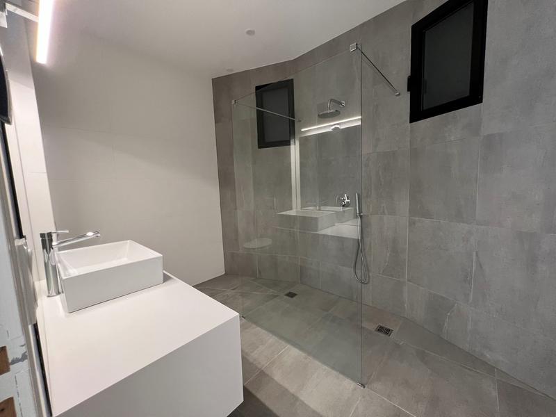 Villa - 392 m² - 14 pièces