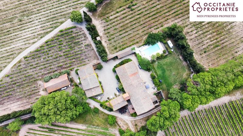 Propriété - 530 m² - 23 pièces