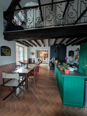 Maison - 177 m² - 6 pièces