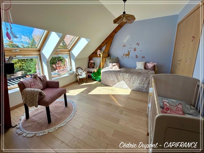 Maison - 285 m² - 8 pièces