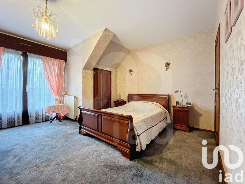 Maison - 190 m² - 7 pièces