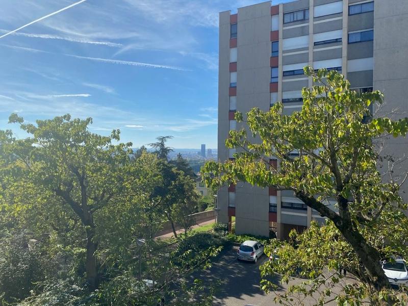 Appartement - 94 m² - 5 pièces