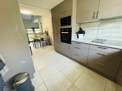 Maison - 107 m² - 5 pièces