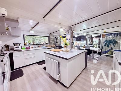 Maison - 160 m² - 5 pièces