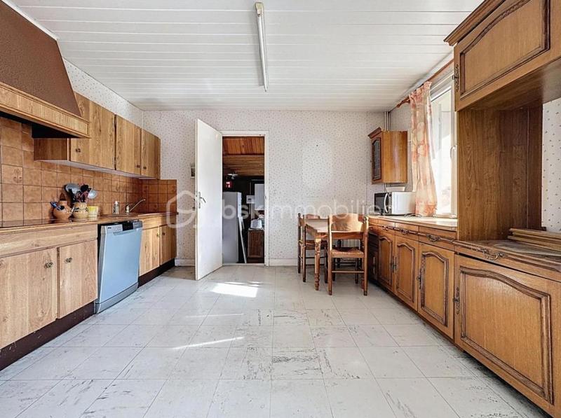 Maison - 170 m² - 7 pièces