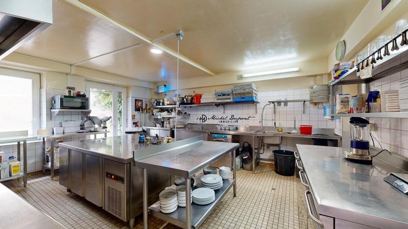 Local commercial - 620 m² - 10 pièces