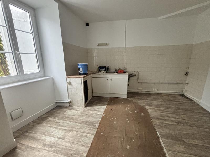 Maison ancienne - 180 m² - 6 pièces