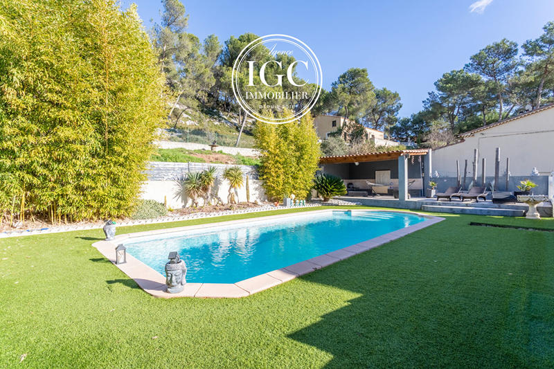 Maison - 101 m² - 5 pièces