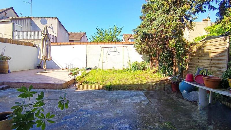 Maison - 159 m² - 8 pièces