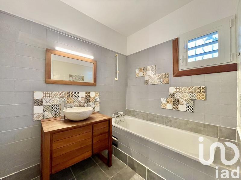 Maison - 180 m² - 5 pièces