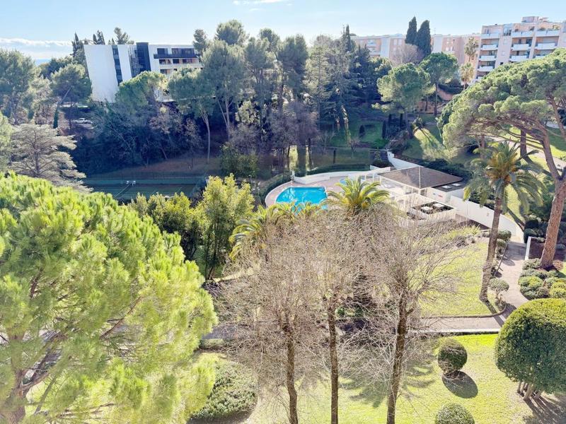 Appartement - 106 m² - 4 pièces