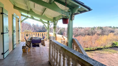 Maison - 163 m² - 7 pièces