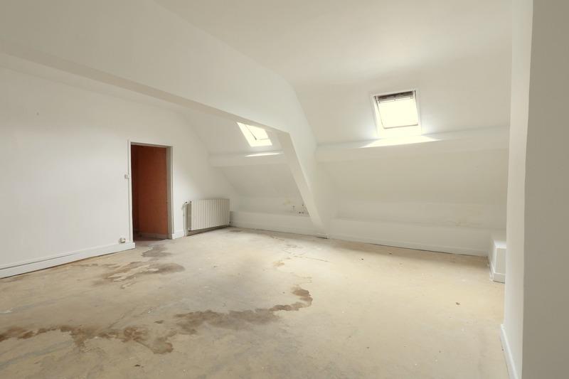 Local commercial - 369 m² - 14 pièces