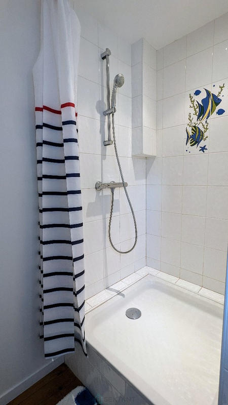 Maison - 200 m² - 7 pièces