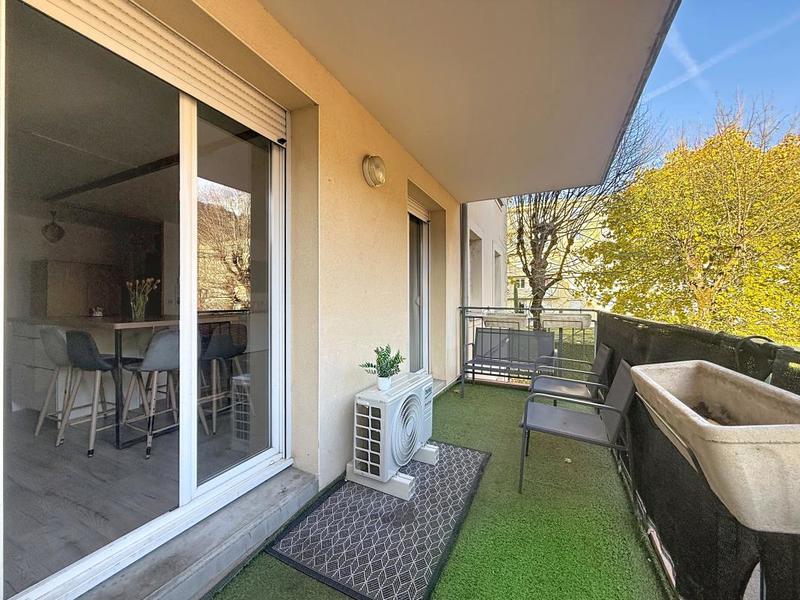 Appartement - 90 m² - 4 pièces