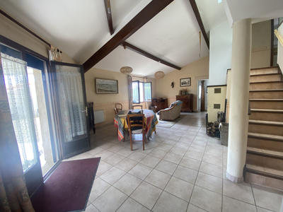 Maison - 99 m² - 5 pièces