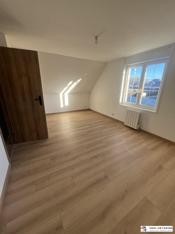 Maison - 96 m² - 5 pièces