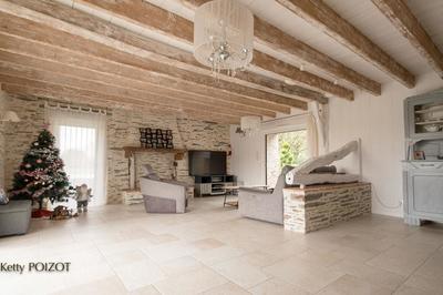 Maison - 184 m² - 8 pièces