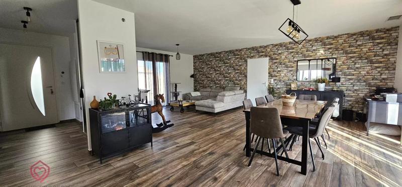 Maison - 130 m² - 5 pièces