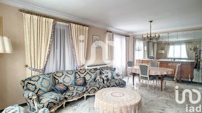 Maison - 190 m² - 5 pièces