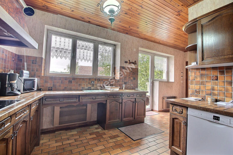 Maison - 177 m² - 8 pièces