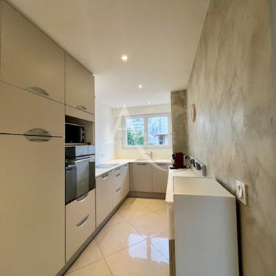 Appartement - 59 m² - 3 pièces