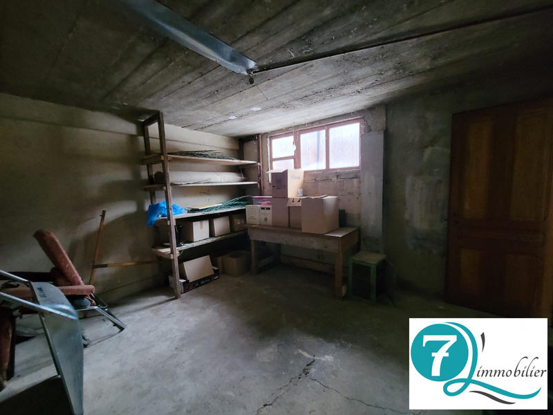 Maison ancienne - 200 m² - 4 pièces