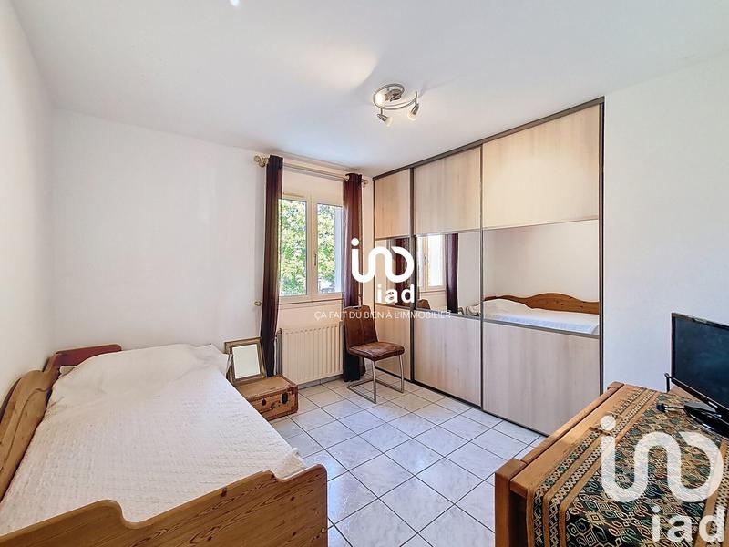 Maison - 217 m² - 9 pièces